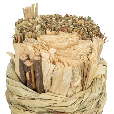 Trixie Mand Gras Met Hooi / Maisbladeren / Houten Stokjes 9X9X9 Cm