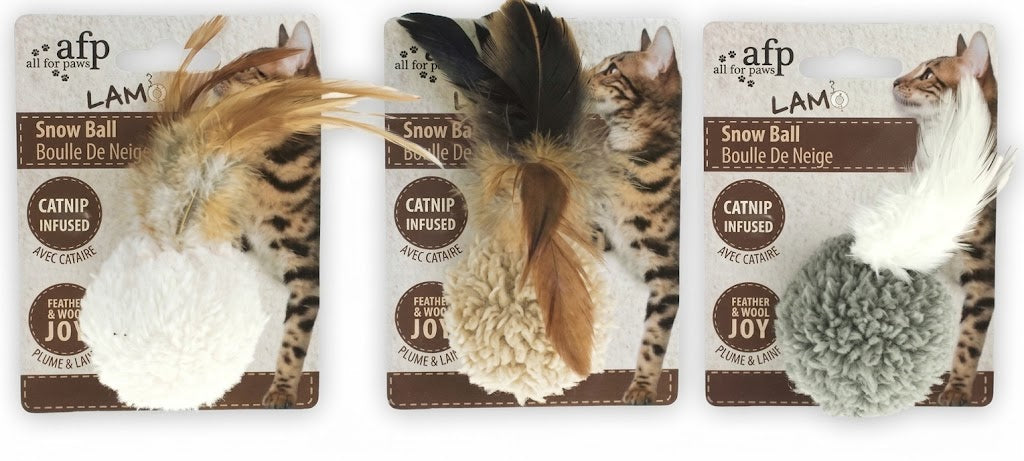 Afp – Jouet pour chat – Balle de laine d'agneau avec plumes et herbe à chat – Coloris aléatoire